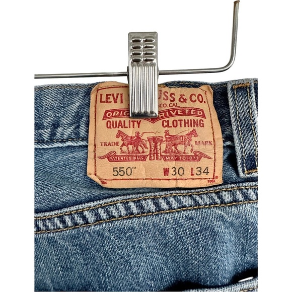 Levi’s 550 High RiseTapered Relaxed Fit Jeans Size 30/34 - Picture 7 of 11